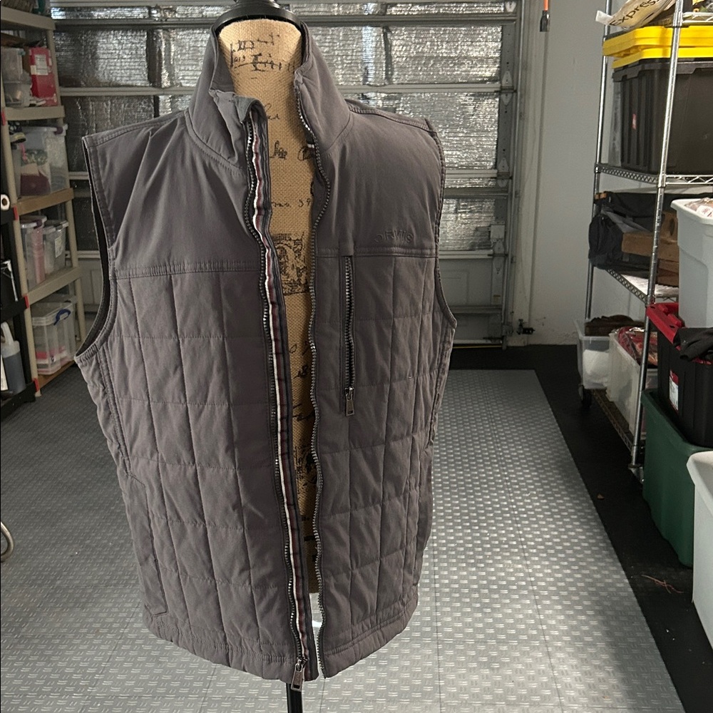 Orvis Men's Charcoal Quilted Vest